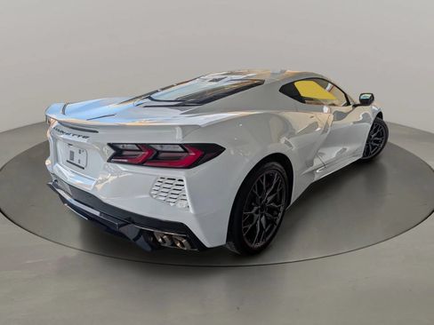 Used 2024 Chevrolet Corvette Stingray Premium Cpe w/ Battery Protection Package RWD image 5