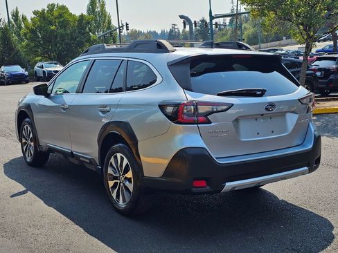 Certified 2025 Subaru Outback Limited AWD/4WD image 5