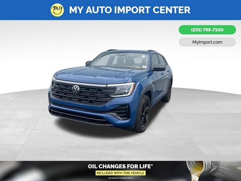 Used 2025 Volkswagen Atlas Cross Sport SEL R-Line AWD/4WD image 3