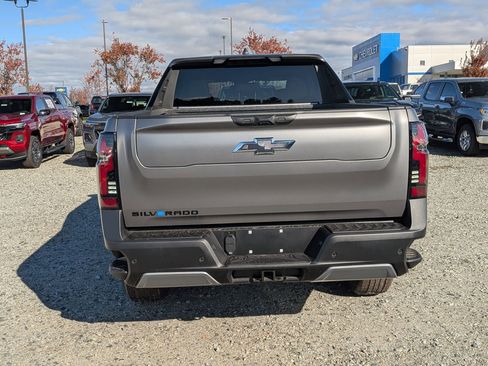 New 2026 Chevrolet Silverado EV Trail Boss image 7