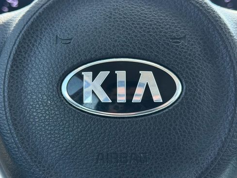 Used 2019 Kia Rio S image 18