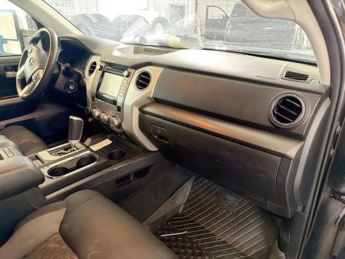Used 2019 Toyota Tundra SR5 AWD/4WD image 12