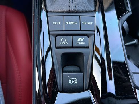 Used 2026 Toyota Camry XSE image 28