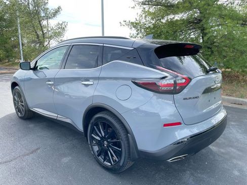 Used 2024 Nissan Murano SV w/ SV Midnight Edition Package image 3