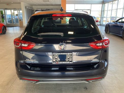 Used 2018 Buick Regal Preferred w/ Sights and Sounds Package image 6