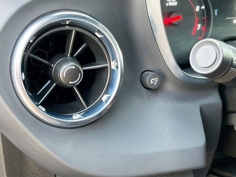 Used 2022 Chevrolet Camaro SS RWD image 10