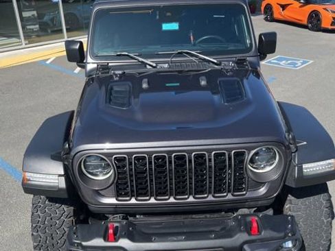 Used 2024 Jeep Wrangler Rubicon w/ Safety Group AWD/4WD image 8