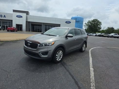 Used 2017 Kia Sorento L FWD image 7