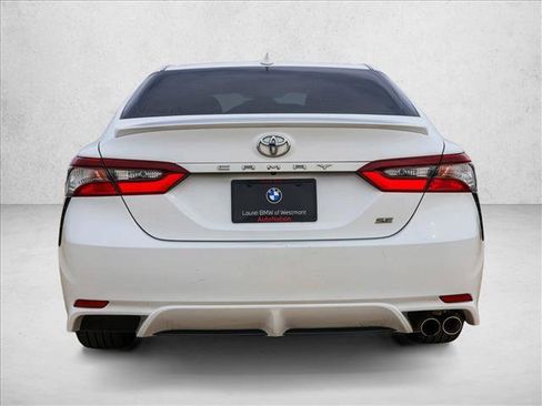 Used 2021 Toyota Camry SE FWD image 6