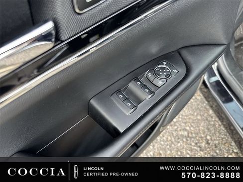 Certified 2023 Lincoln Nautilus Reserve AWD/4WD image 32