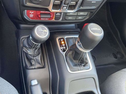 New 2026 Jeep Gladiator Willys image 10