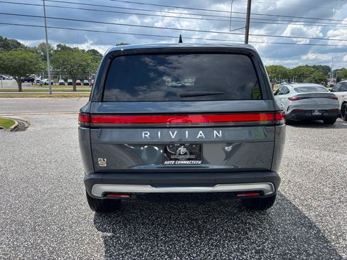 Used 2024 Rivian R1S Adventure AWD/4WD image 4