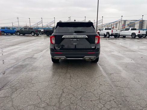 Used 2020 Ford Explorer XLT w/ Equipment Group 202A image 4