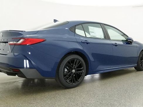 New 2026 Toyota Camry SE FWD image 19