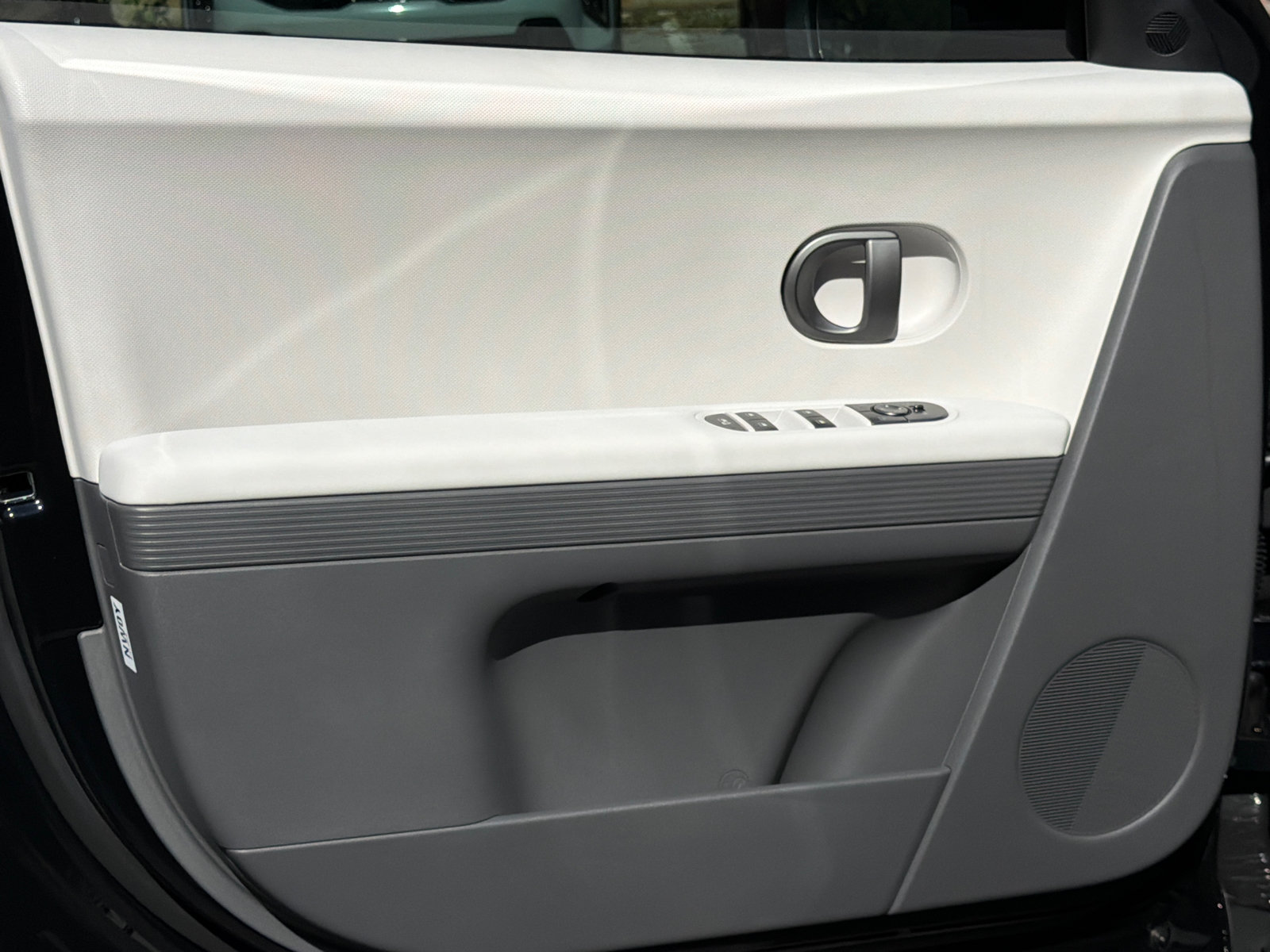 New 2027 Hyundai Ioniq 5 SE RWD image 11