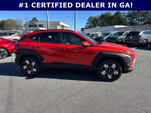 Certified 2025 Hyundai Kona SEL image 8