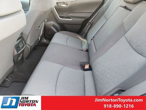 Used 2023 Toyota RAV4 XLE image 32