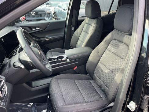 Used 2025 Chevrolet Equinox LT image 35