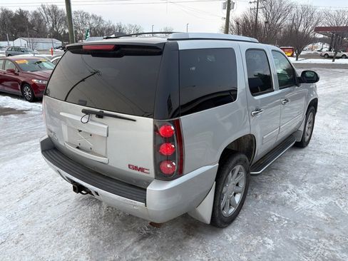 Used 2011 GMC Yukon Denali image 6