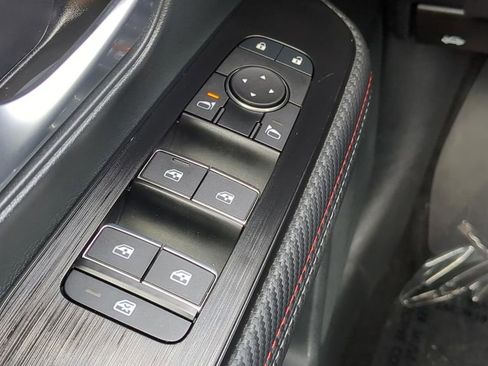 Certified 2025 Nissan Kicks SR w/ Interior Electronics Package AWD/4WD image 18
