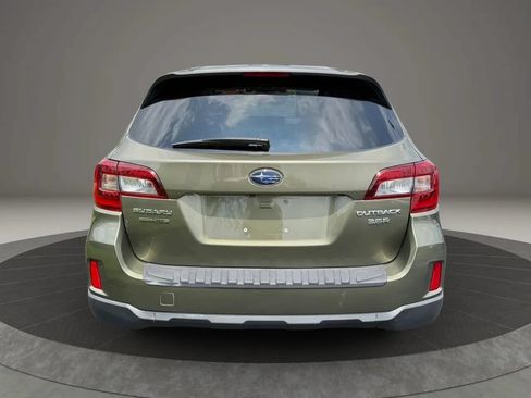 Used 2015 Subaru Outback 3.6R Limited AWD/4WD image 6