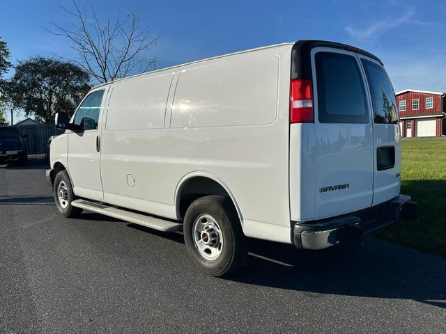Used 2025 GMC Savana 2500 w/ Driver Convenience Package RWD image 3