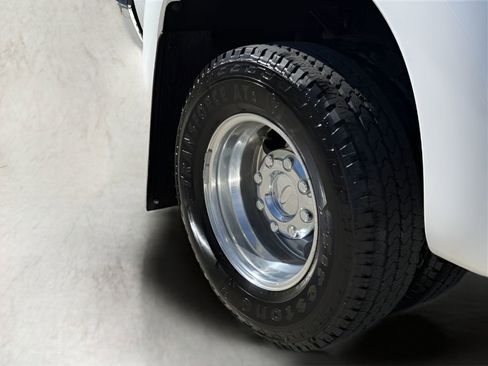 Used 2011 Ford F450 XL image 14