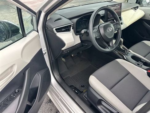 Used 2026 Toyota Corolla LE FWD image 11