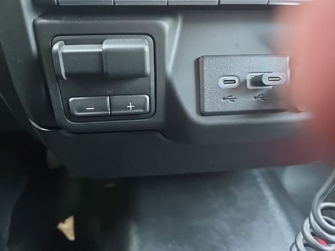 Used 2025 Chevrolet Silverado 1500 Custom Trail Boss w/ LPO, Dark Essentials Package AWD/4WD image 16
