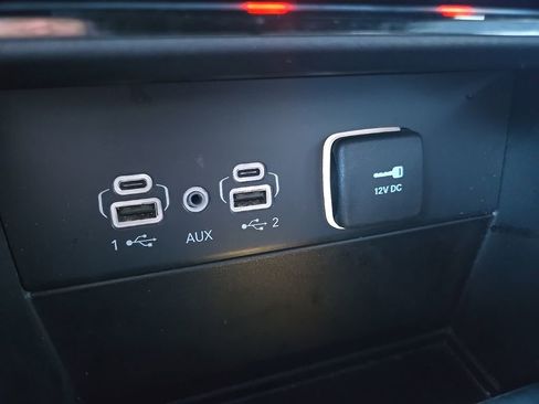 Used 2025 Jeep Grand Cherokee Summit AWD/4WD image 68