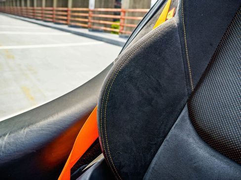 Used 2019 McLaren 570S Spider image 43