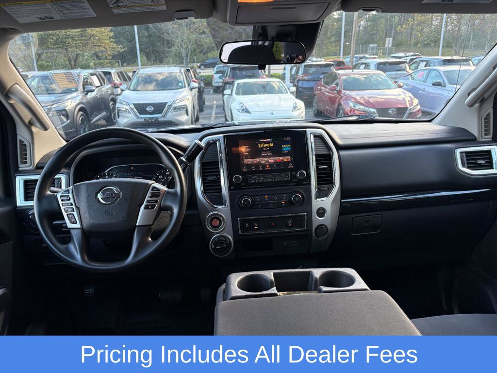 Used 2021 Nissan Titan SV AWD/4WD image 9