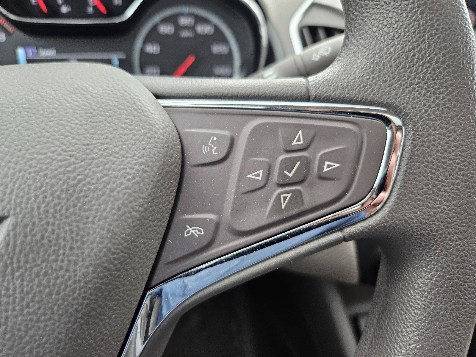 Used 2018 Chevrolet Cruze LT w/ Sun And Sound Package FWD image 17
