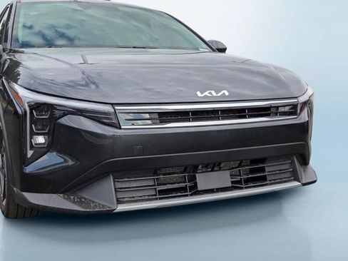 Certified 2025 Kia K4 EX FWD image 8