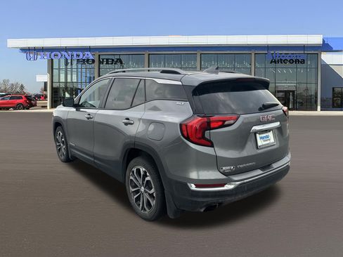 Used 2019 GMC Terrain SLT w/ Preferred Package FWD image 3