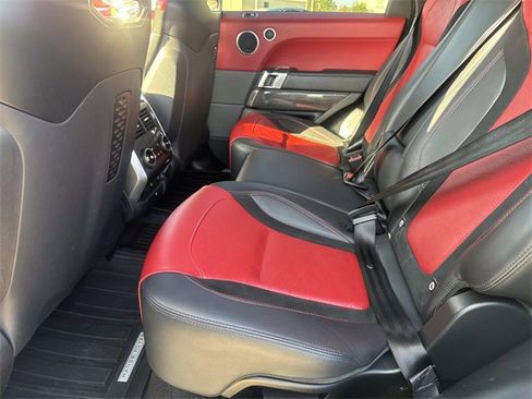 Used 2020 Land Rover Range Rover Sport SVR image 16