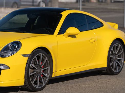 Used 2014 Porsche 911 Carrera 4S image 21