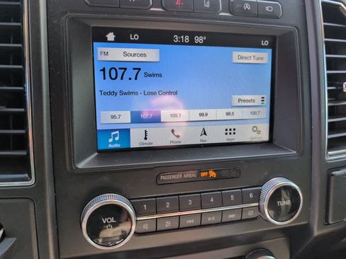 Used 2019 Ford Expedition Limited w/ Equipment Group 302A AWD/4WD image 10