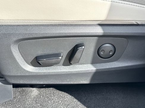 New 2026 Nissan Pathfinder SL image 20