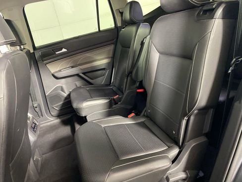 Used 2023 Volkswagen Atlas SE w/ Panoramic Sunroof Package AWD/4WD image 13