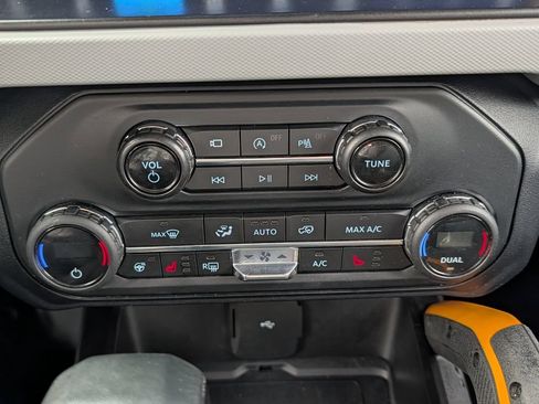 Used 2021 Ford Bronco Badlands AWD/4WD image 25