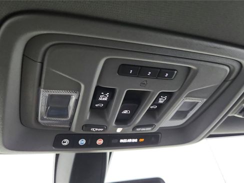 Used 2022 Chevrolet Silverado 1500 LTZ w/ LTZ Convenience Package II AWD/4WD image 64