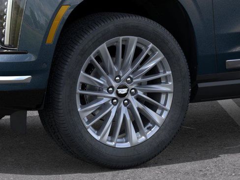 New 2026 Cadillac Escalade Luxury w/ LPO, Floor Liner Package image 10