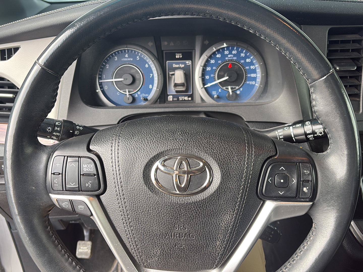 Used 2016 Toyota Sienna Limited AWD/4WD image 9