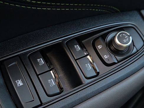 Certified 2025 Subaru Outback Onyx Edition XT image 18