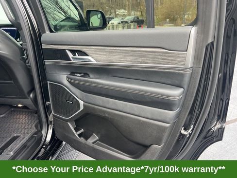 Certified 2024 Jeep Wagoneer Series II image 20