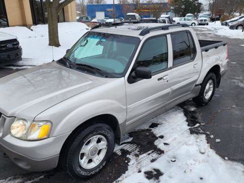 Used 2003 Ford Explorer Sport Trac XLS image 2