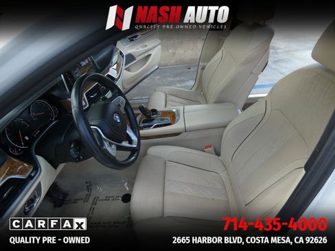 Used 2018 BMW 750i RWD image 54