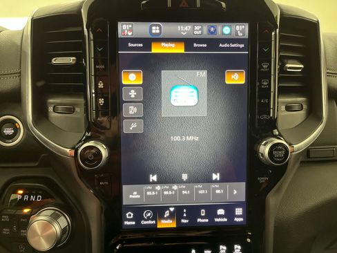 Used 2024 RAM 1500 Laramie image 32