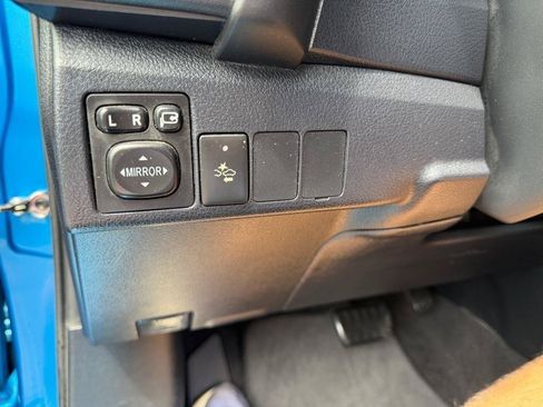 Used 2017 Toyota Corolla iM FWD image 21